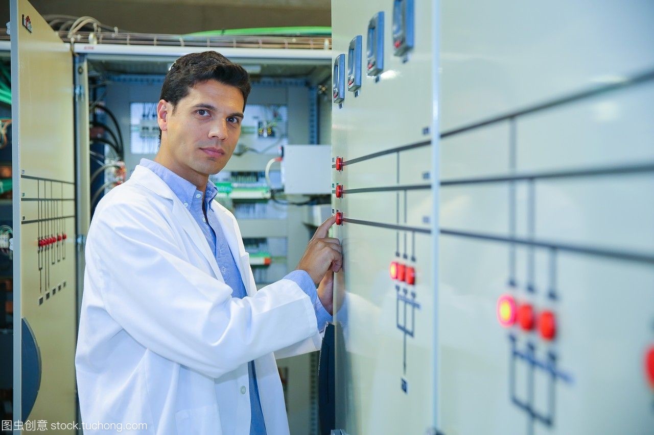 研究員。低壓微網絡。用于智能電網和智能電表的測試和證書服務。電力電子設備認證。技術服務行業。tecnaliaresearch&innovationbizkaiabasquecountry,西班牙。